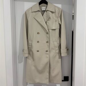 Aritzia Babaton Tabloid Trench Coat - Matte Pearl XS